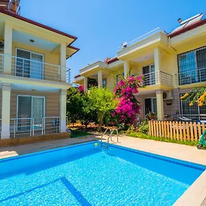 rose-calis-beach-villa.aegeanhotels.net/